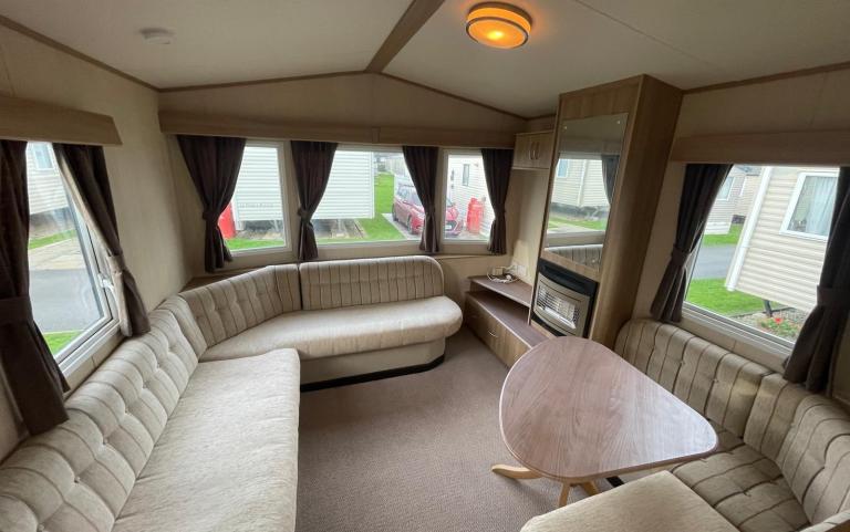 Pitch 28 lounge view