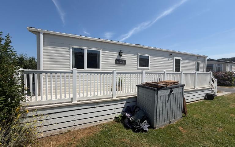 Pitch 16 exterior