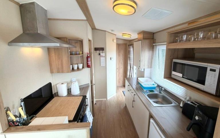 Pitch 5 kitchen