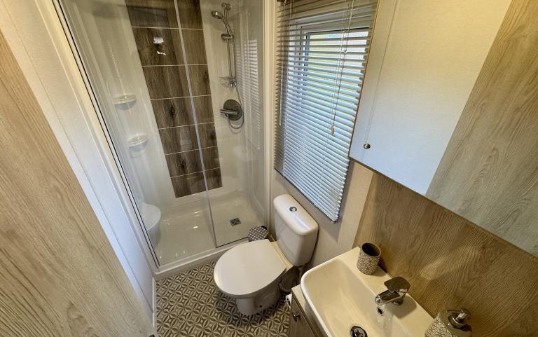 ABI Roecliffe main bathroom and shower room