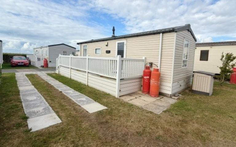 Exterior photo rear of pitch 57