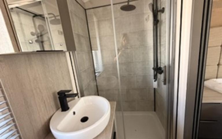 victory Lakewood main bathroom 