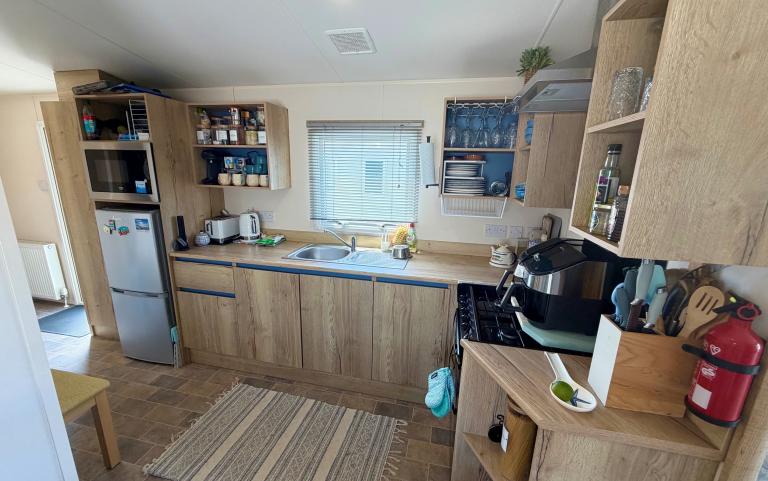 Pitch 16 Kitchen