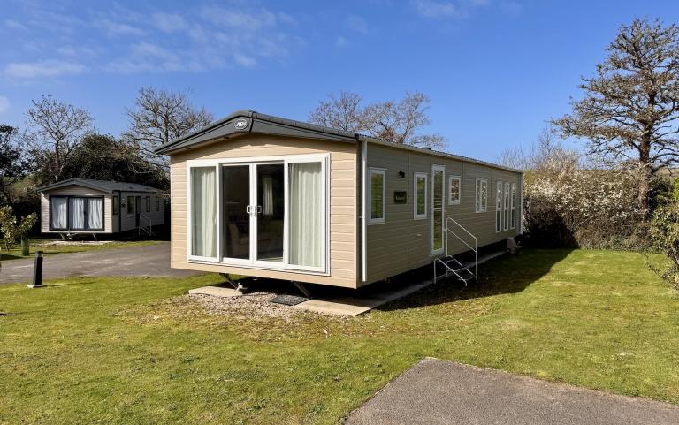 2021 ABI Beaumont 42x14 Exterior